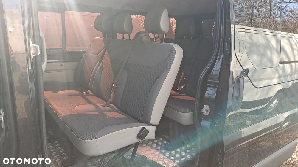 Opel Vivaro - 32