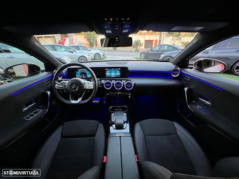 Mercedes-Benz A 250 e AMG Line - 13