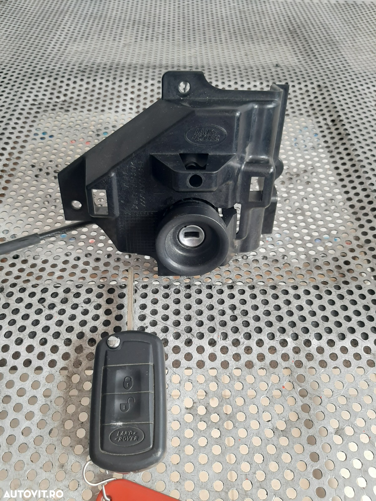 Contact Cu Cheie Land Rover Range Rover Vogue L322 Volan Stanga An 2005-2006-2007-2008-2009-2010-2011 Dezmembrez Land Rover Range Rover Vogue 3.6 Tdv8 Motor 368DT An 2005-2006-2007-2008-2009-2010 - 3