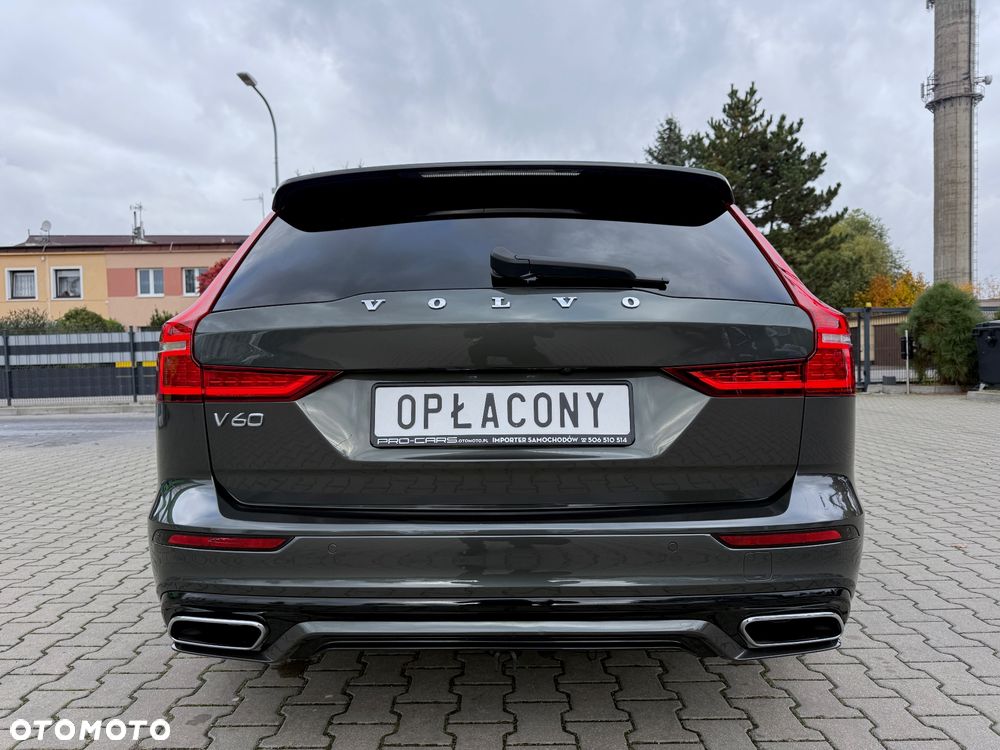 Volvo V60 D3 R-Design - 12