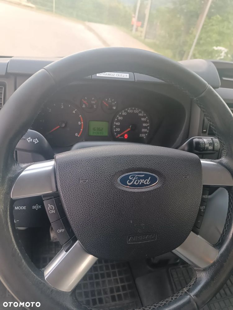 Ford E-Transit - 7