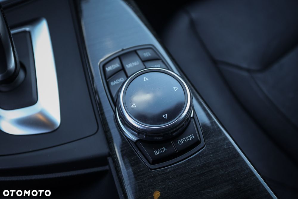 BMW Seria 3 320d Blue Performance Luxury Line - 30