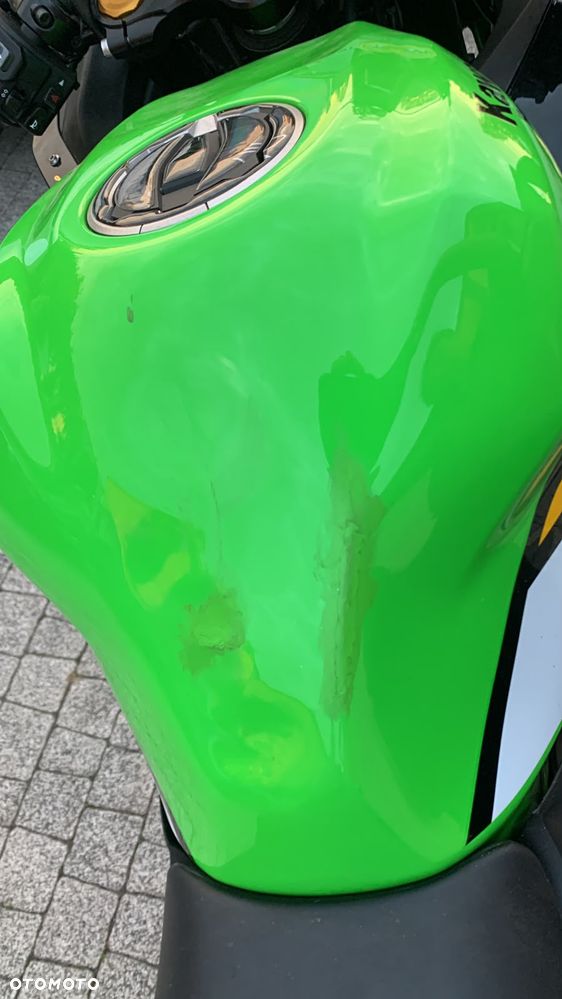 Kawasaki ZXR - 16