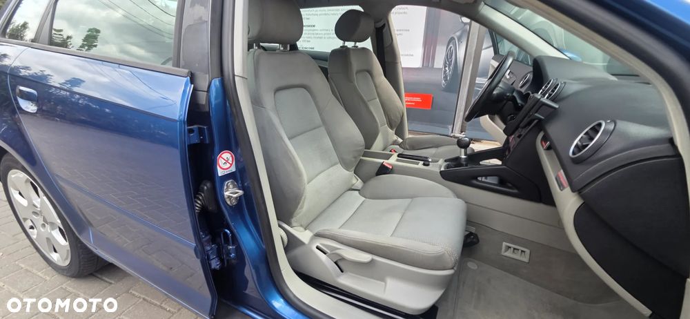 Audi A3 Sportback 1.9 TDI Ambiente - 32