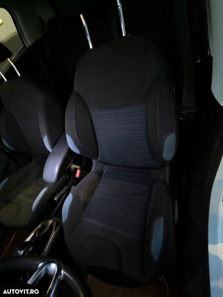 PEUGEOT 208 2013 — imagine 14