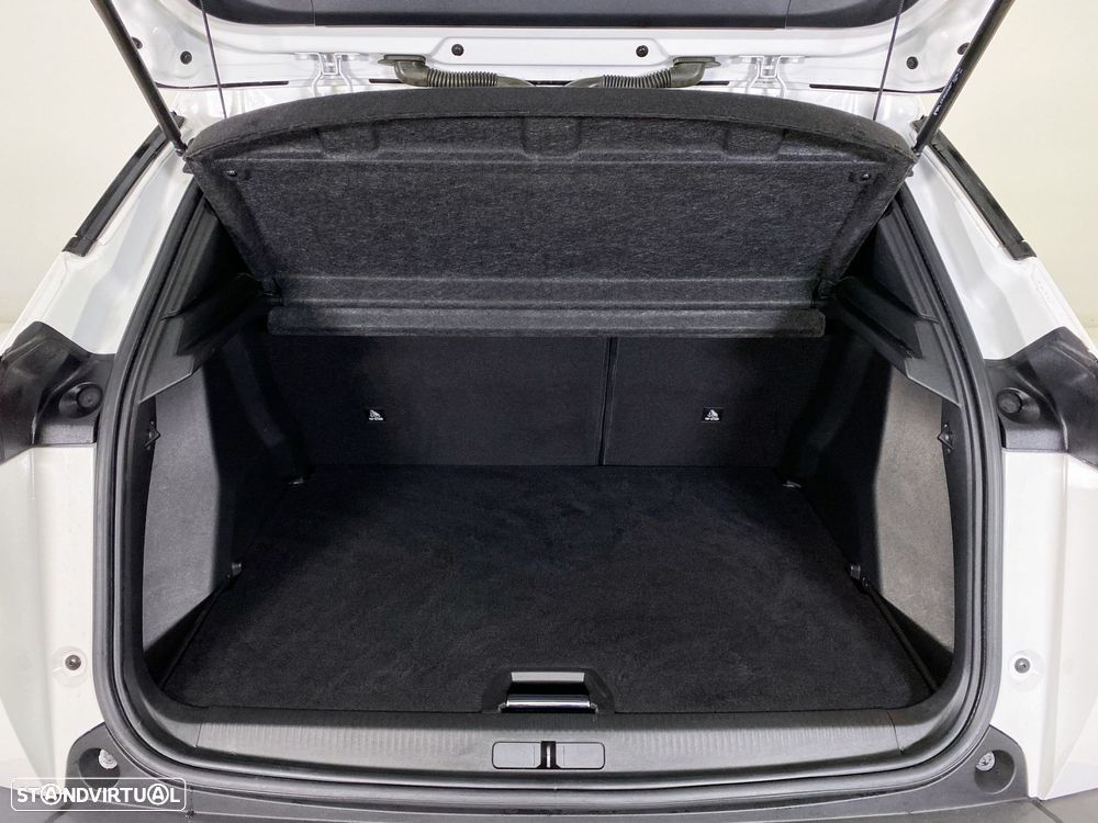 Peugeot 2008 1.2 PureTech Allure Pack EAT8 - 8