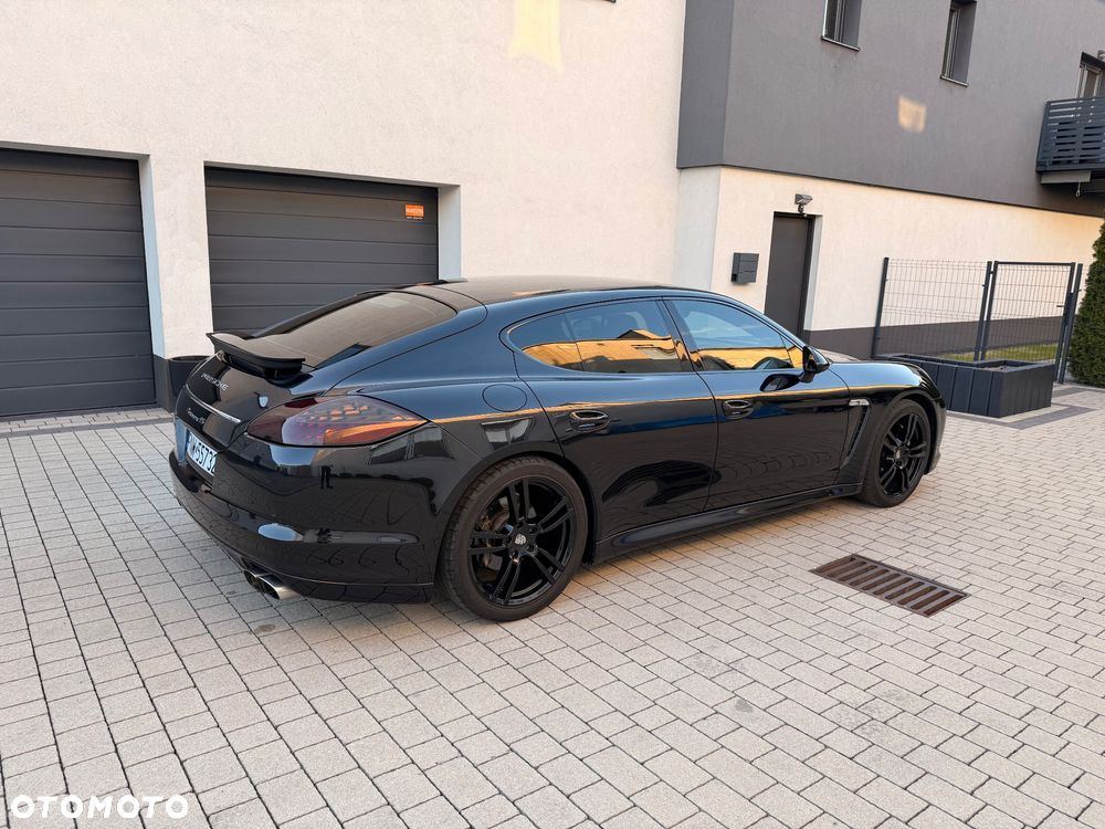 Porsche Panamera 4 PDK - 7