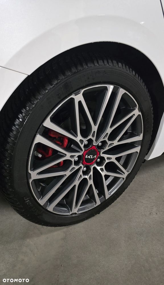 Kia ProCeed - 9