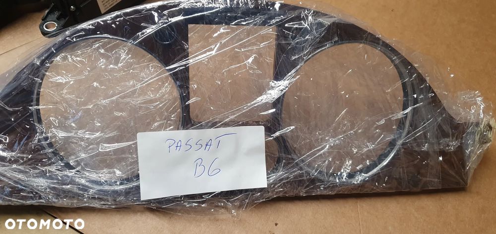 Osłona obudowa licznika zegarów dekor VW Passat B6 3C1858335J - 8