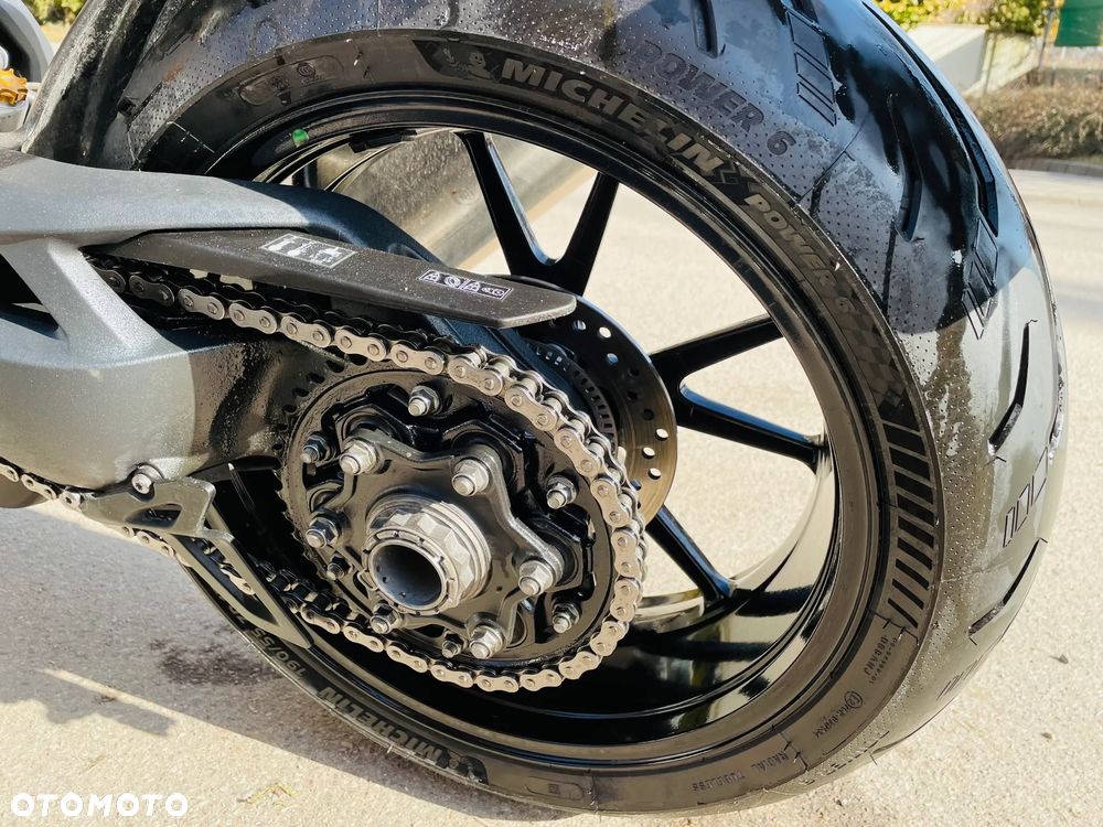 Triumph Speed Triple - 4