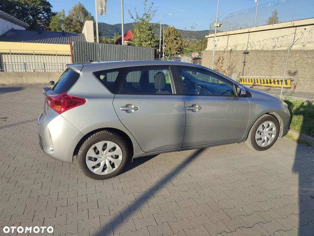 Toyota Auris 1.33 VVT-i Active - 5