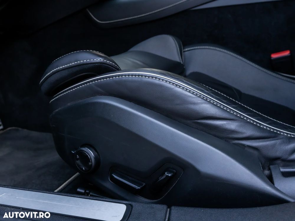 Volvo V60 T8 AWD Recharge Geartronic RDesign - 22