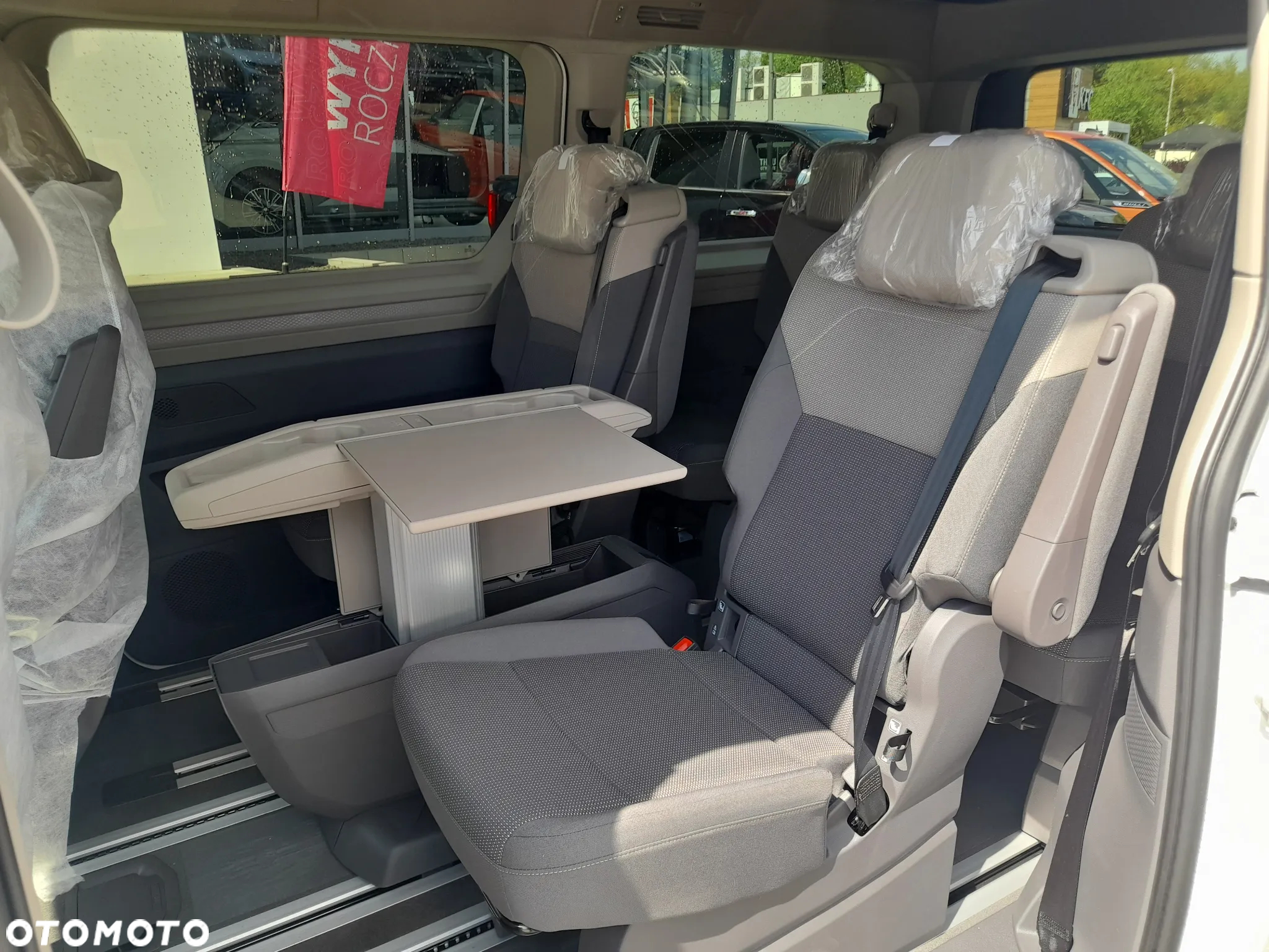 Volkswagen California - 11