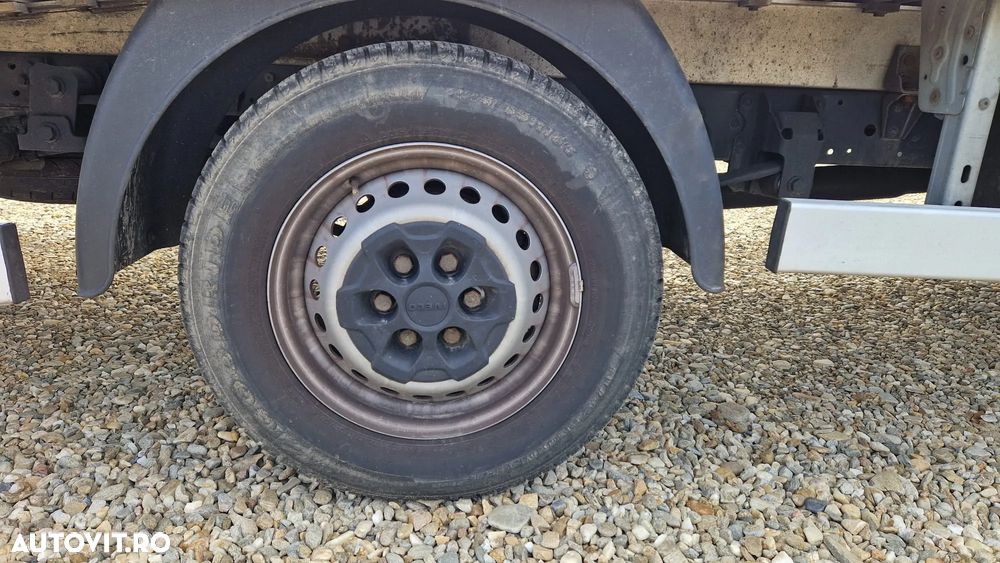 Iveco DAILY 35S18 3.0D 175CP  PLATFORMA TRANSPORT AUTO , CABINA DE DORMIT - 24