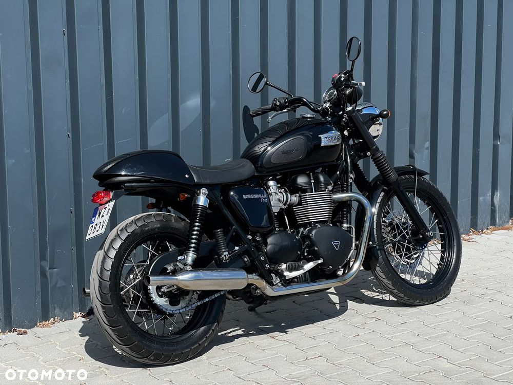 Triumph Bonneville - 3