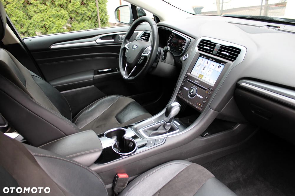 Ford Mondeo 2.0 TDCi Titanium PowerShift - 30