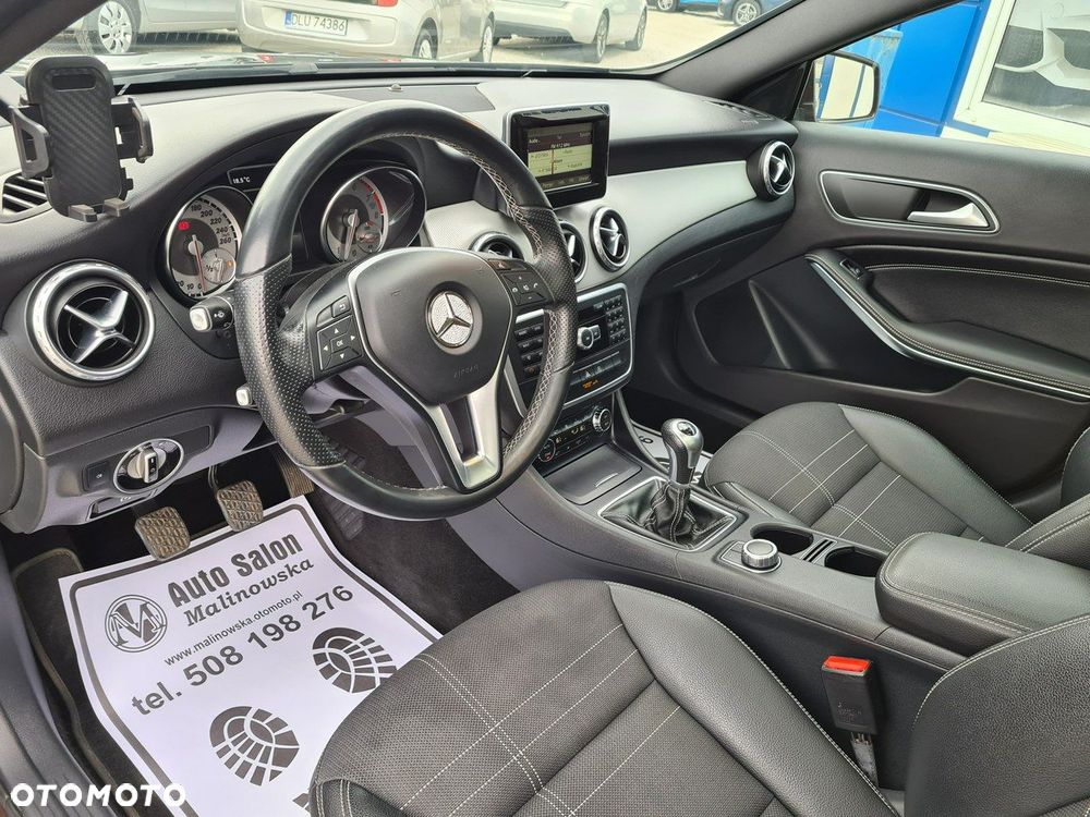 Mercedes-Benz GLA 200 Style - 18