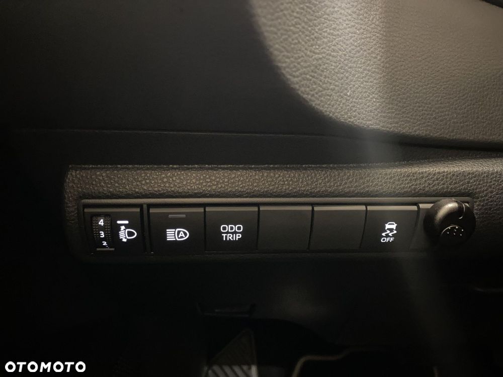 Toyota Corolla 1.8 Hybrid Comfort - 18