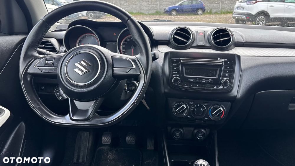 Suzuki Swift 1.2 Premium - 12