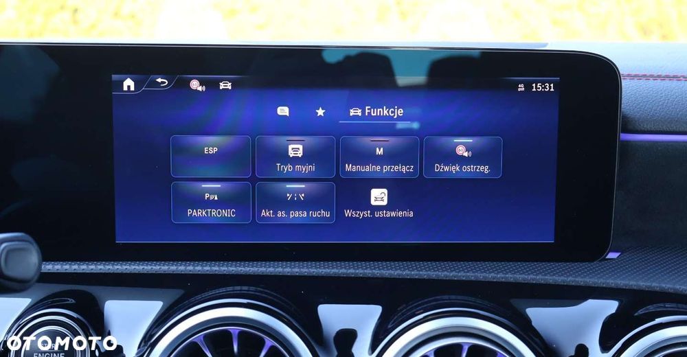 Mercedes-Benz CLA - 25