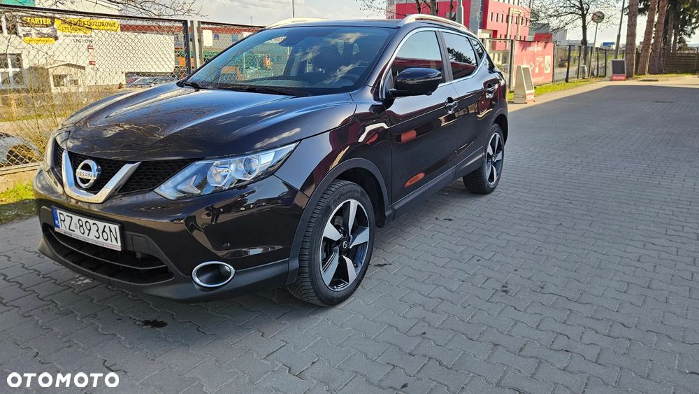 Nissan Qashqai 1.6 DIG-T N-Connecta - 1