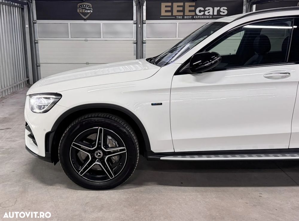 Mercedes-Benz GLC 300 de 4Matic 9G-TRONIC AMG Line Plus - 16