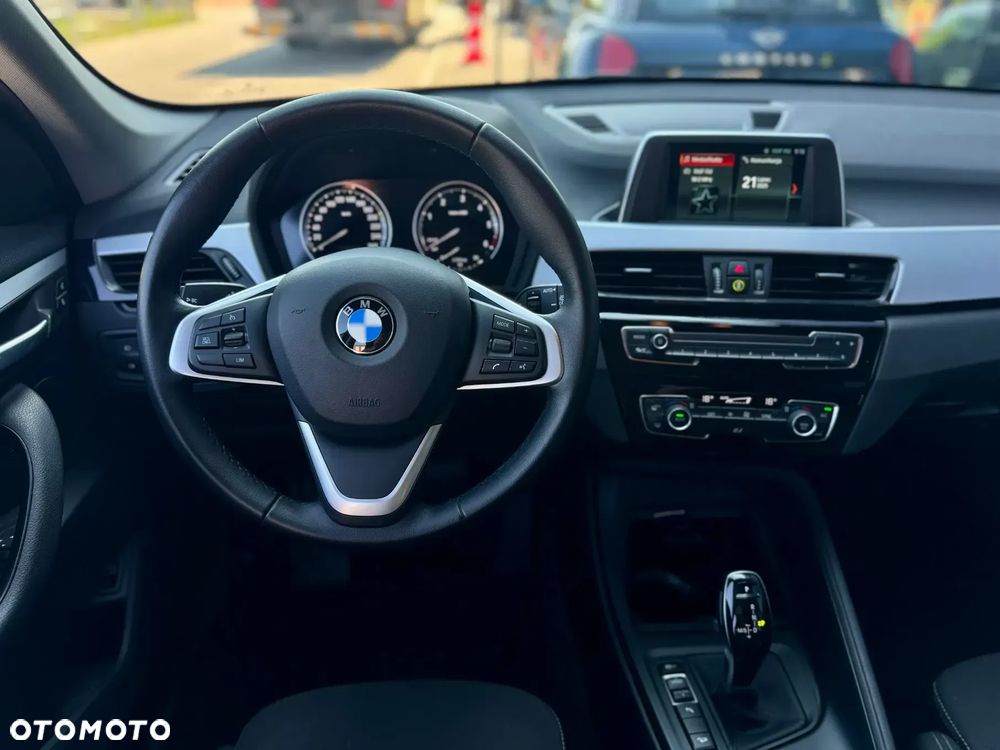 BMW X1 xDrive18d Sport Line - 8