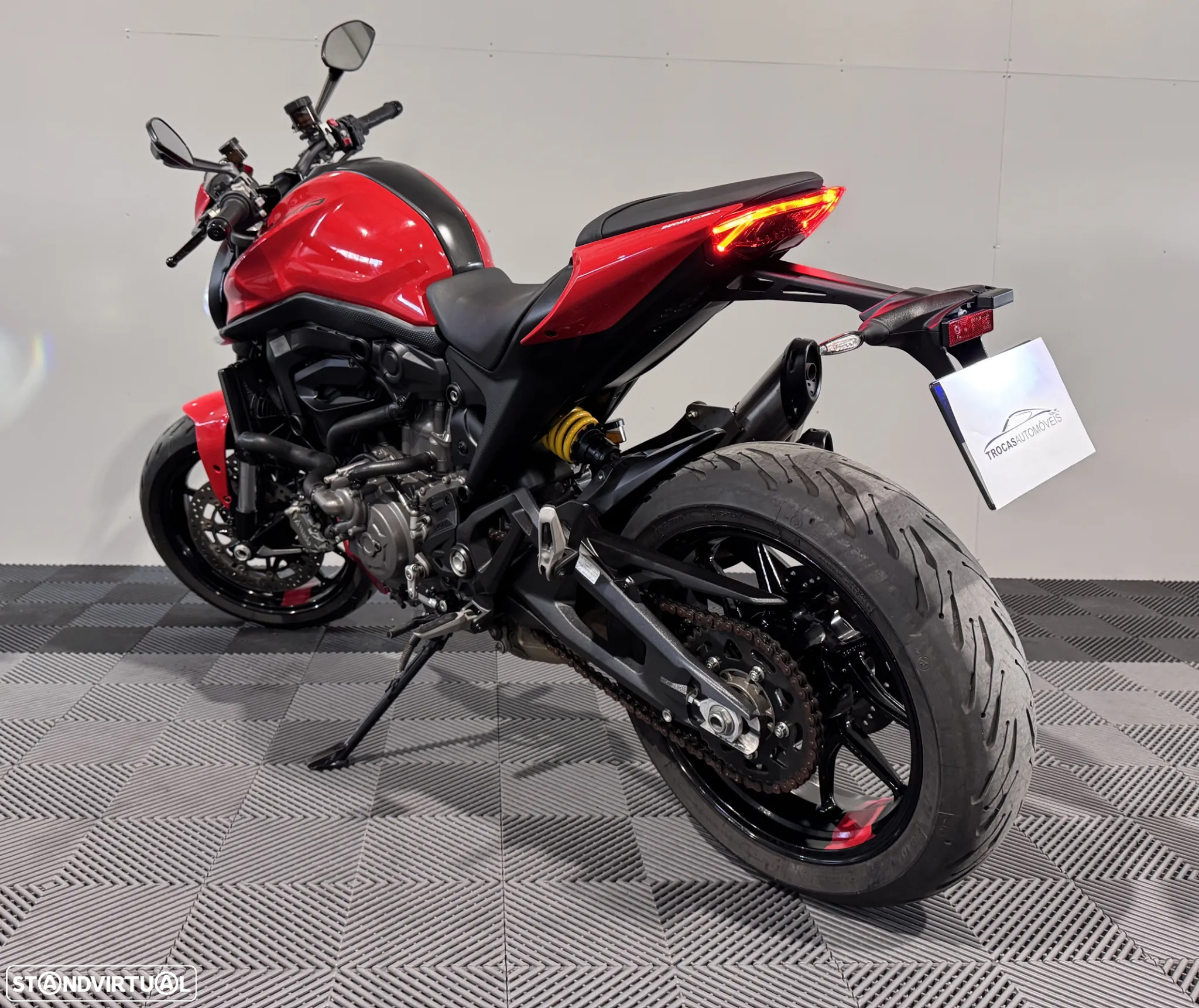 Ducati Monster 937 - 28