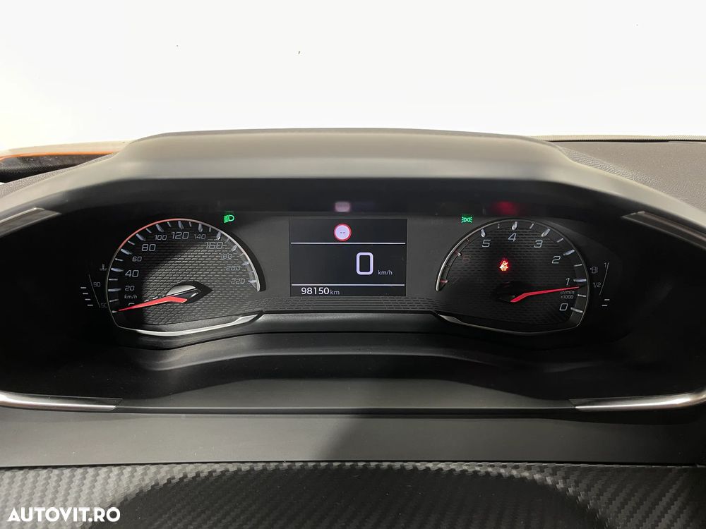 Peugeot 2008 1.2 PureTech BVM6 STT Active Pack - 28
