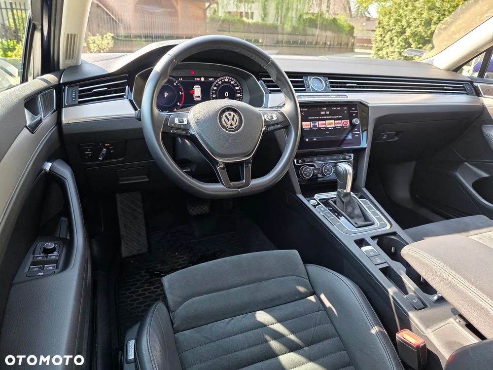 Volkswagen Passat 2.0 TDI BMT 4Mot Highline DSG - 8