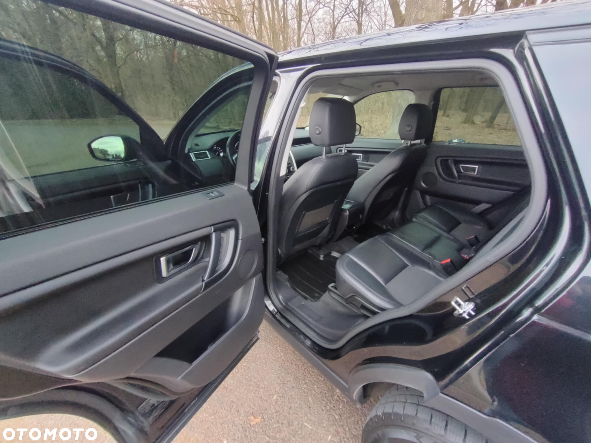 Land Rover Discovery Sport 2.0 TD4 HSE - 9