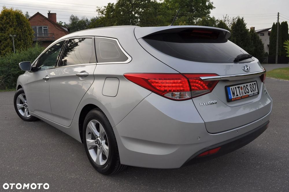 Hyundai i40 i40cw 1.7 CRDi Fifa World Cup Edition - 16
