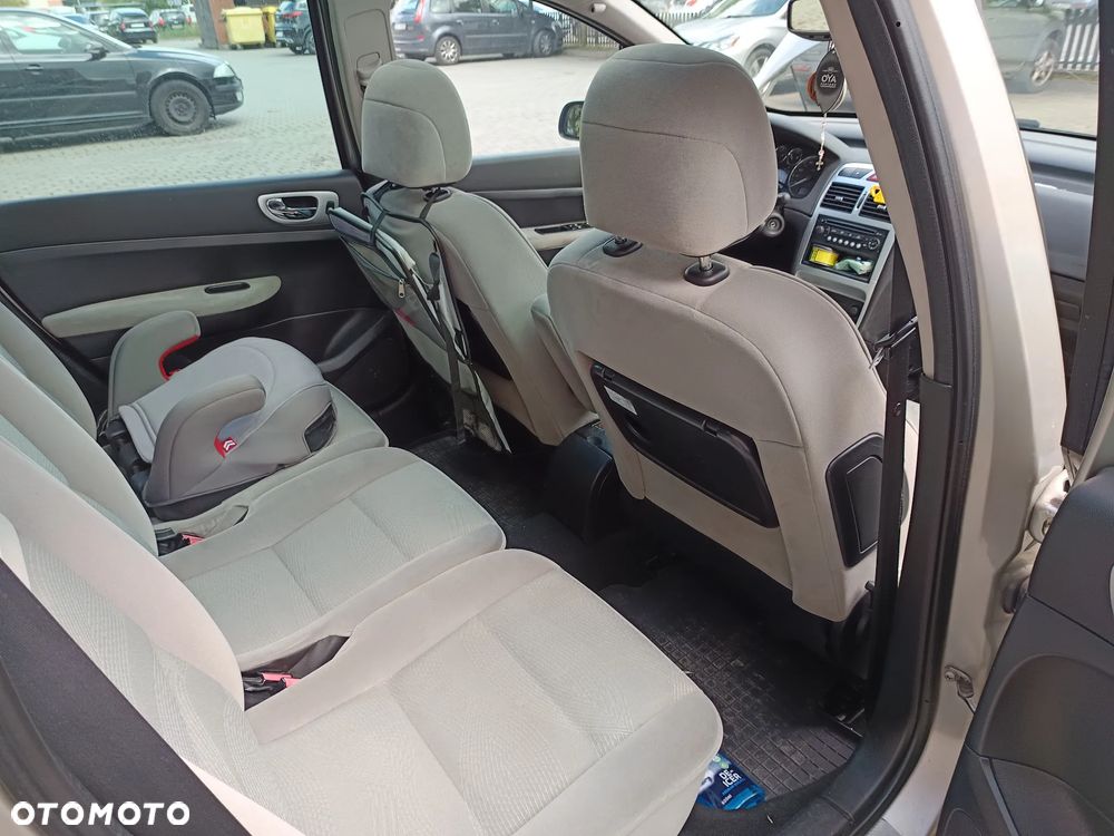 Peugeot 307 1.6 HDI Oxygo - 8