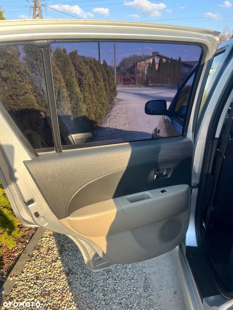 Daihatsu Sirion 1.3 - 26