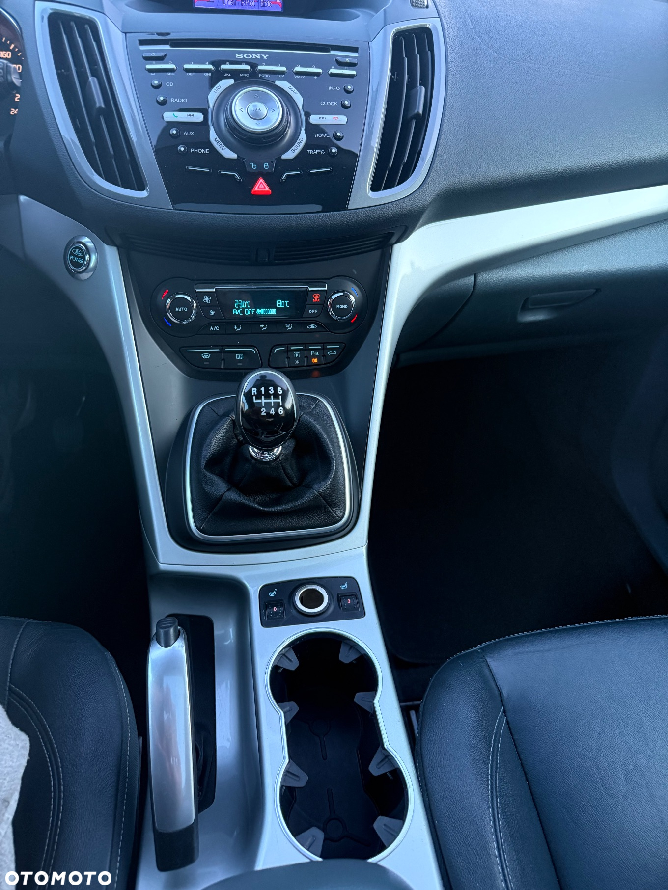 Ford Grand C-MAX - 14