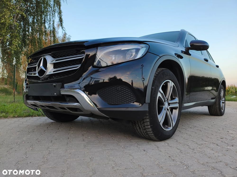 Mercedes-Benz GLC 250 d 4Matic 9G-TRONIC AMG Line - 6