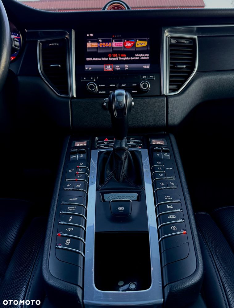 Porsche Macan GTS PDK - 18