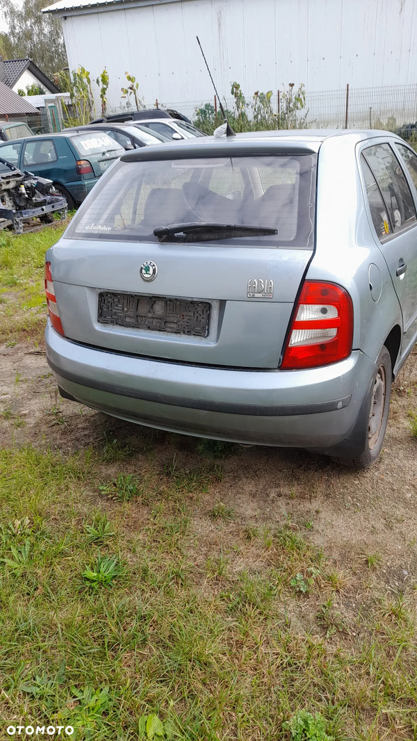 lampa tylna lewa prawa  SKODA FABIA 1