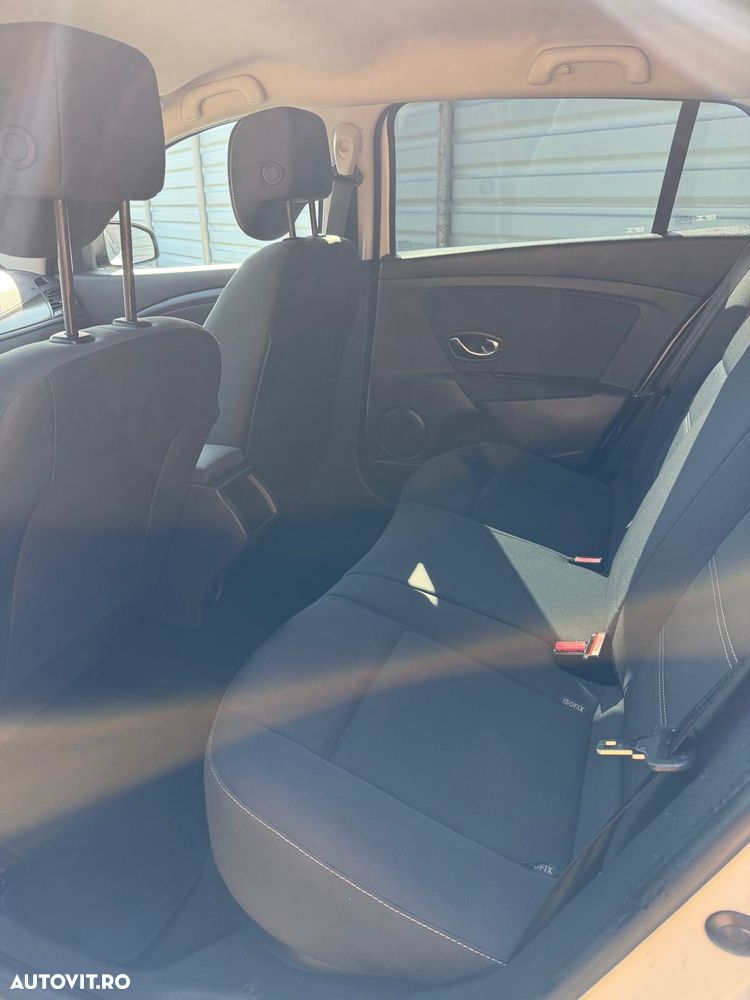 Renault Megane ENERGY dCi 110 Start & Stop Dynamique - 19