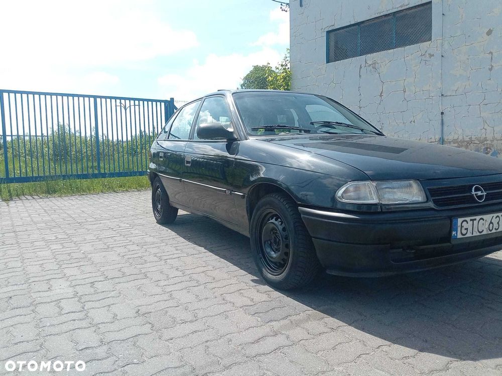 Opel Astra - 1