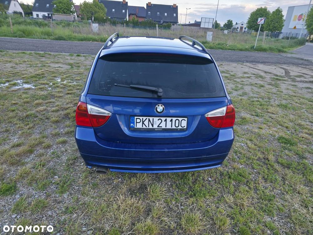 BMW Seria 3 318d DPF - 4