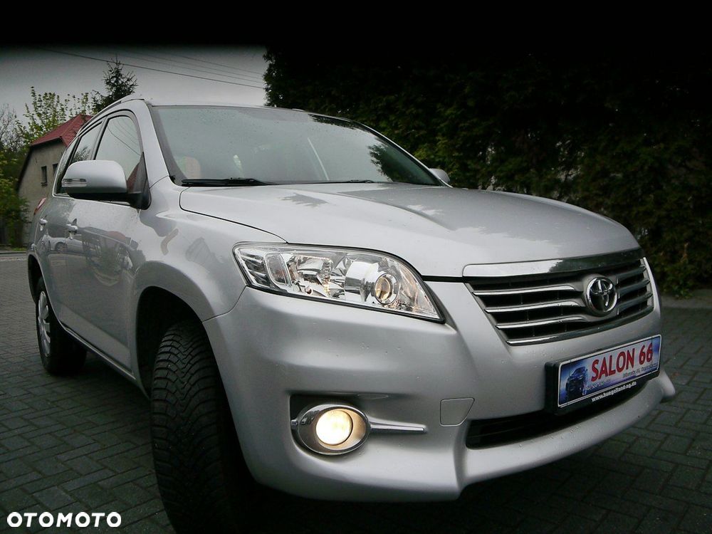 Toyota RAV4 2.2 D-4D 4x4 Sol - 9