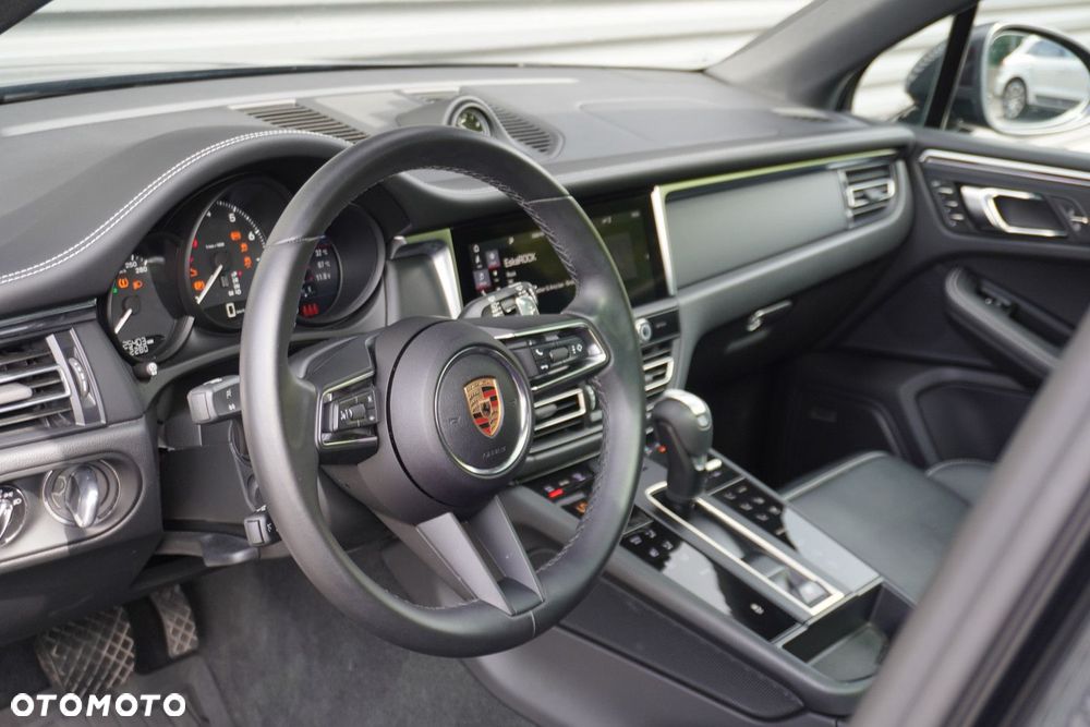 Porsche Macan Standard - 8