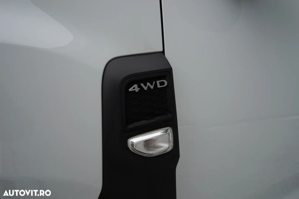 Dacia Duster 1.5 Blue dCi 4WD Comfort - 11