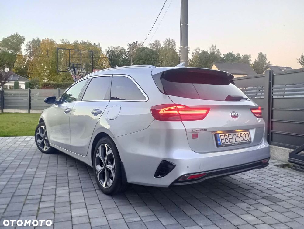 Kia Ceed 1.4 T-GDI L Business Line Plus - 4