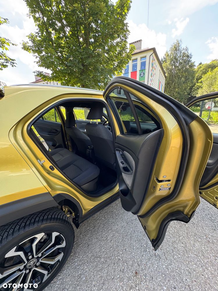 Toyota Yaris Cross Hybrid 1.5 Executive - 16