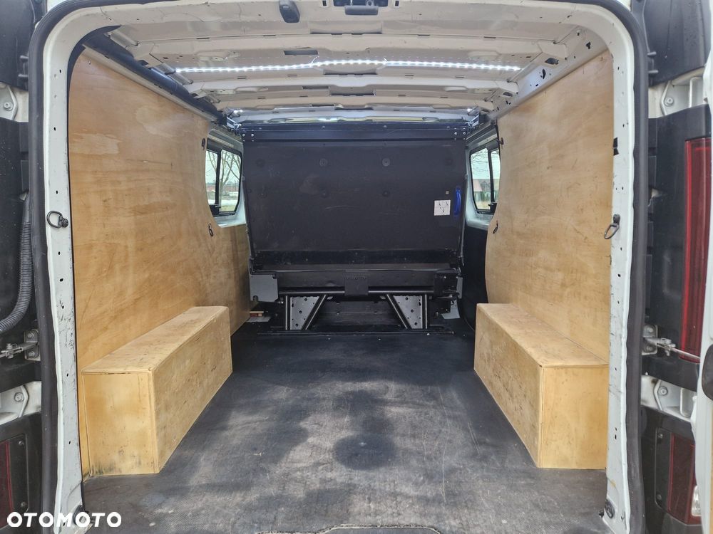 Renault Trafic - 8