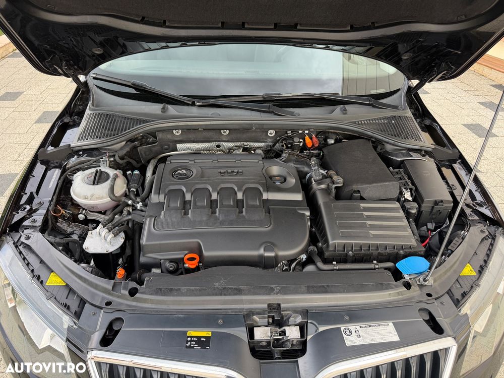 Skoda Octavia 1.6 TDI Green tec DSG Edition - 16