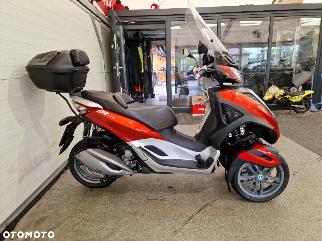 Piaggio MP-3 - 24