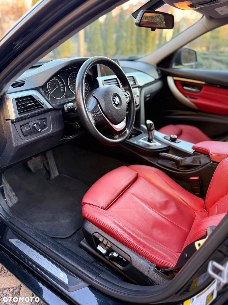 BMW Seria 3 320i Sport Line - 16